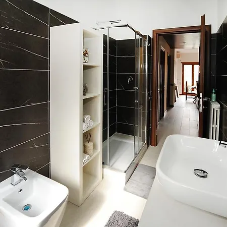 Suites & Design アパート ローマ